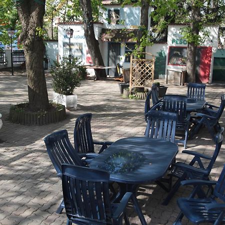 Pension Casa Topolino วีเนอร์นอยชตัดท์ ภายนอก รูปภาพ