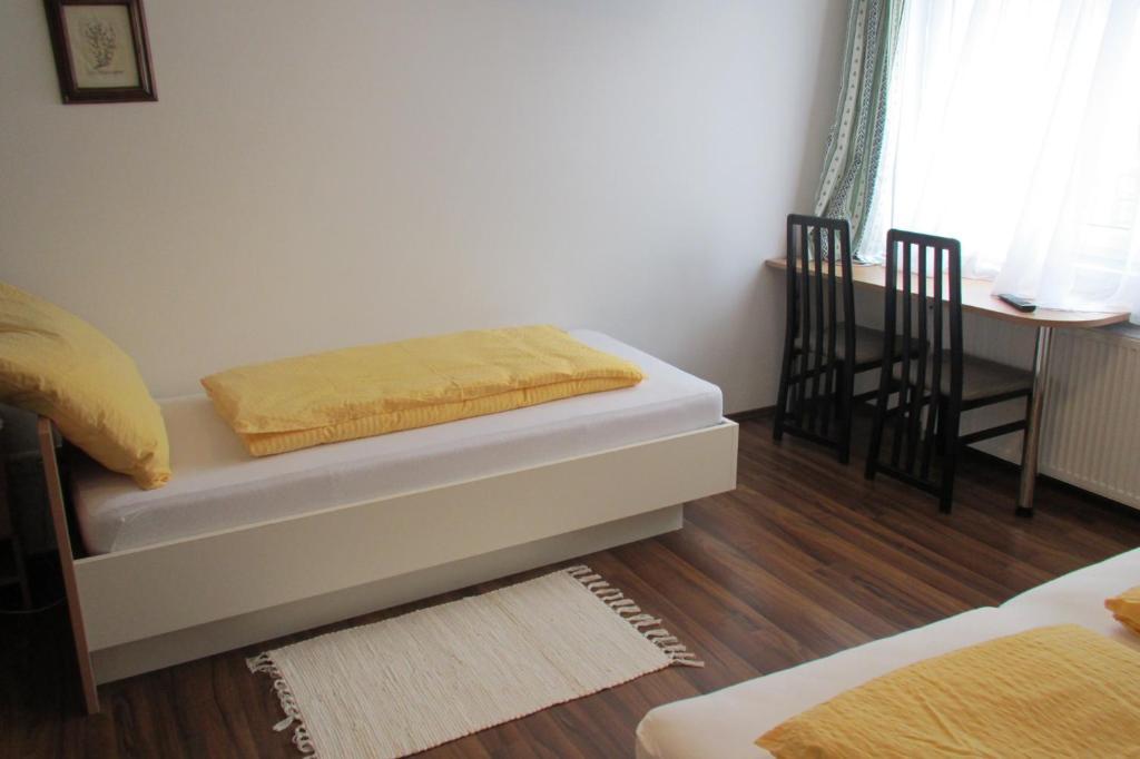 Pension Casa Topolino วีเนอร์นอยชตัดท์ ห้อง รูปภาพ