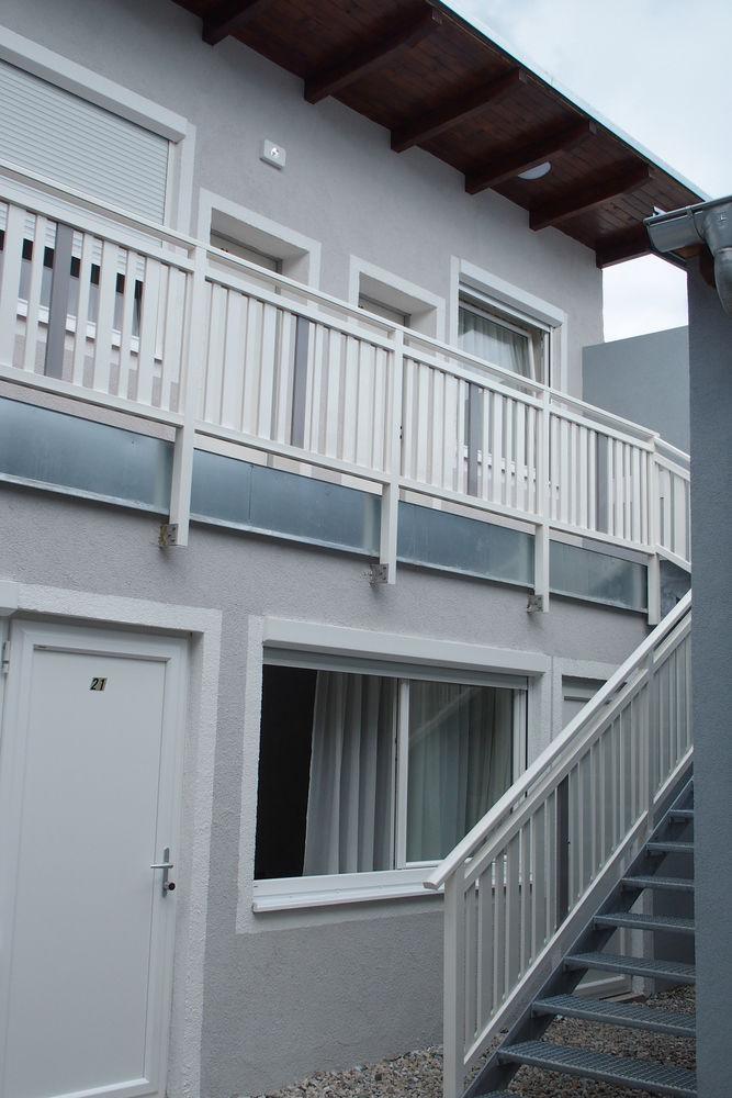 Pension Casa Topolino วีเนอร์นอยชตัดท์ ภายนอก รูปภาพ