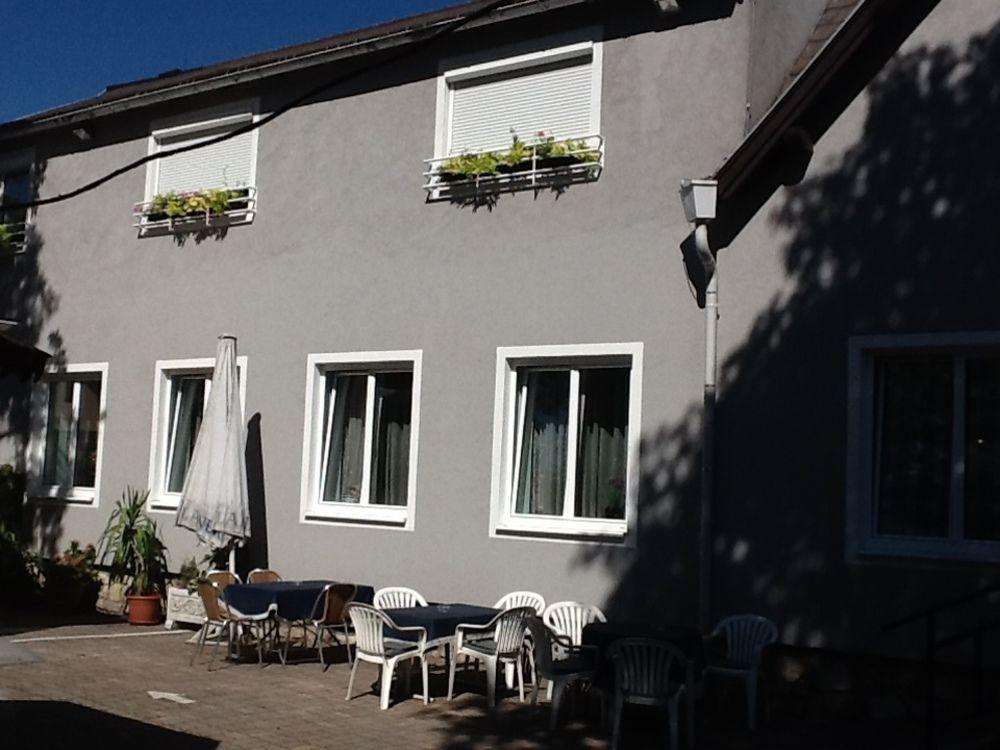 Pension Casa Topolino วีเนอร์นอยชตัดท์ ภายนอก รูปภาพ