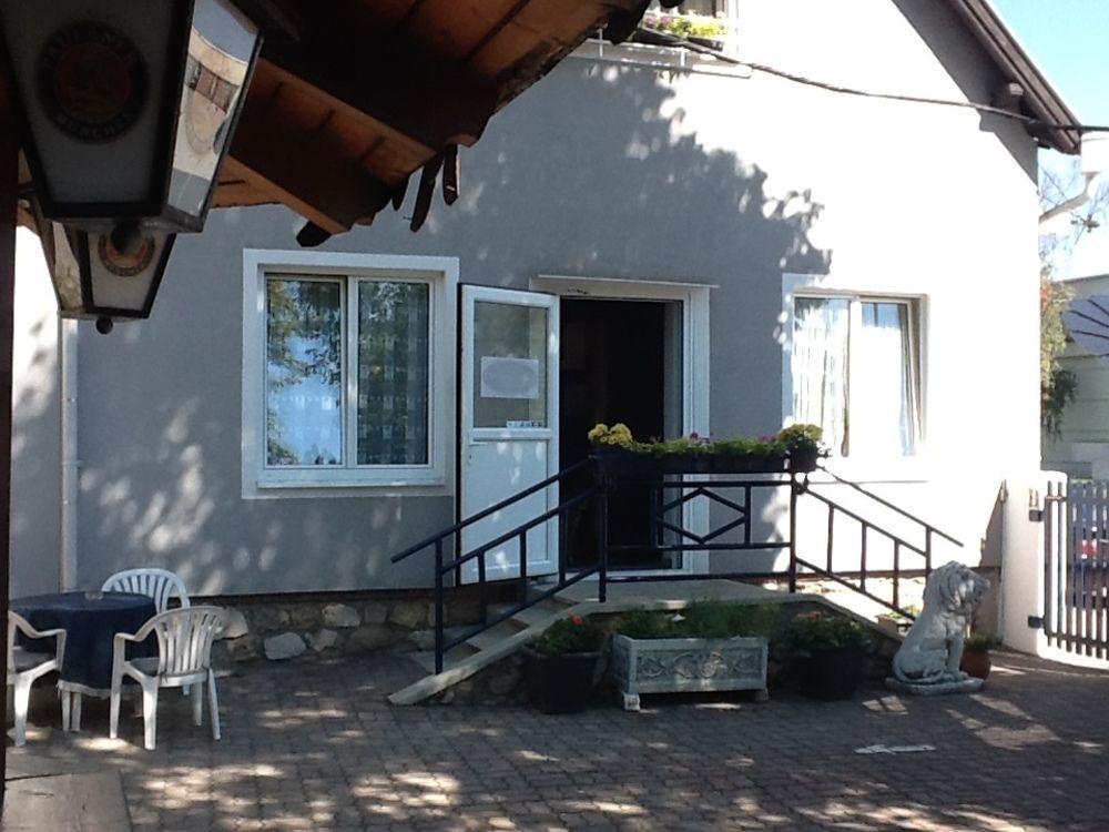 Pension Casa Topolino วีเนอร์นอยชตัดท์ ภายนอก รูปภาพ