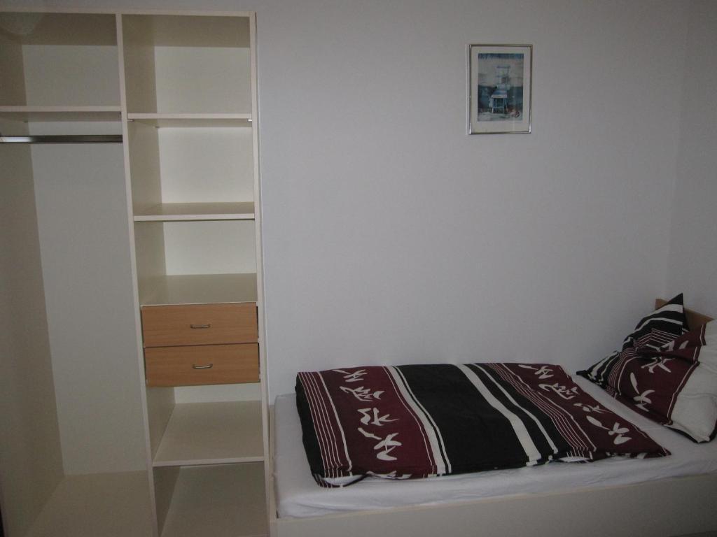 Pension Casa Topolino วีเนอร์นอยชตัดท์ ภายนอก รูปภาพ